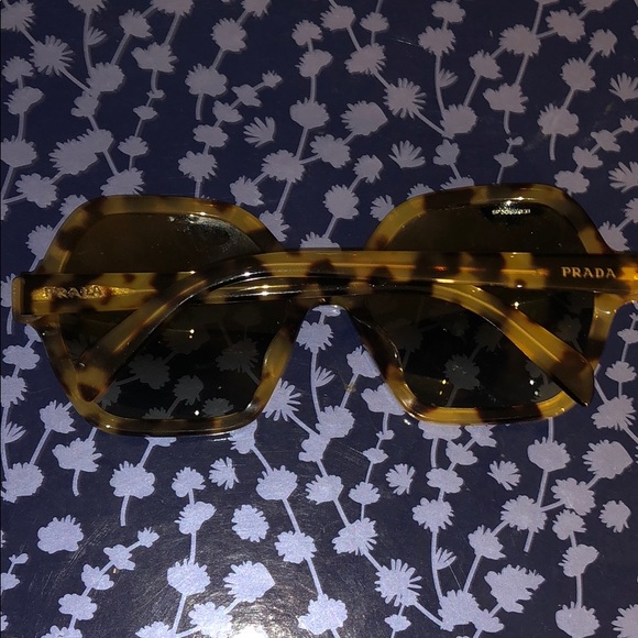 Like new PRADA sunglasses light tortoise color - Picture 3 of 5